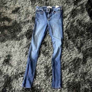 Hollister High Rise Skinny